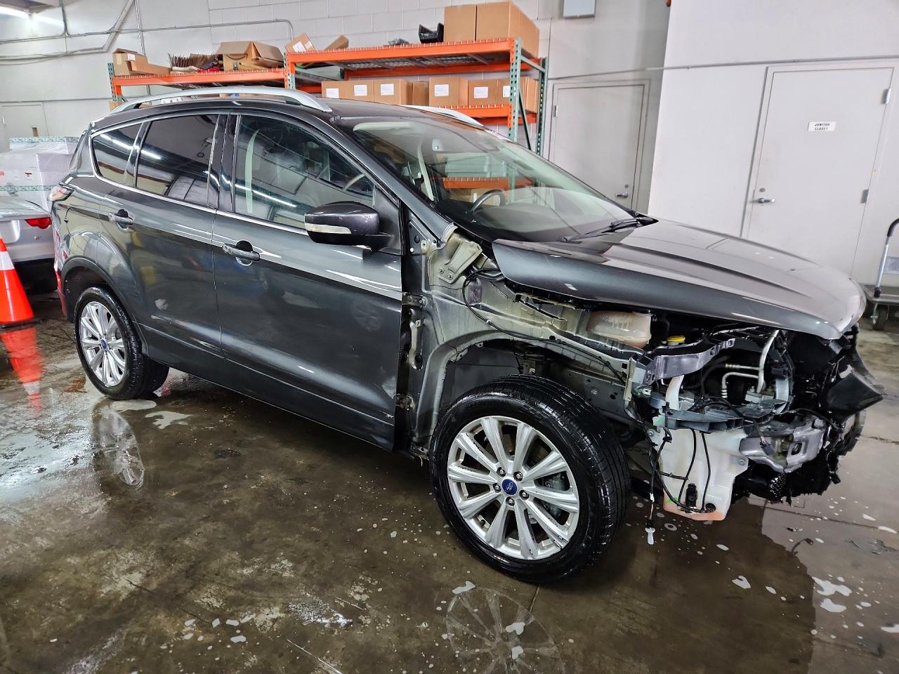 2017 FORD ESCAPE TITANIUM photo 10