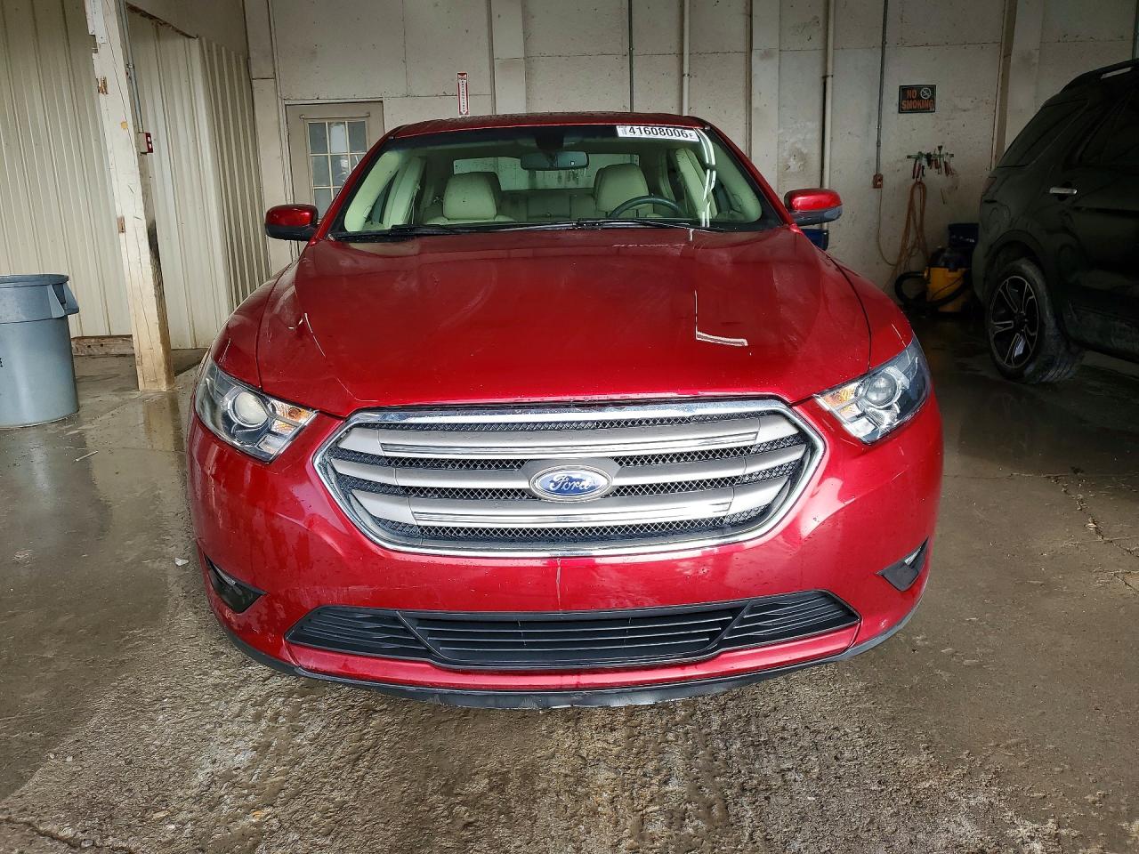2018 FORD TAURUS SEL photo 9