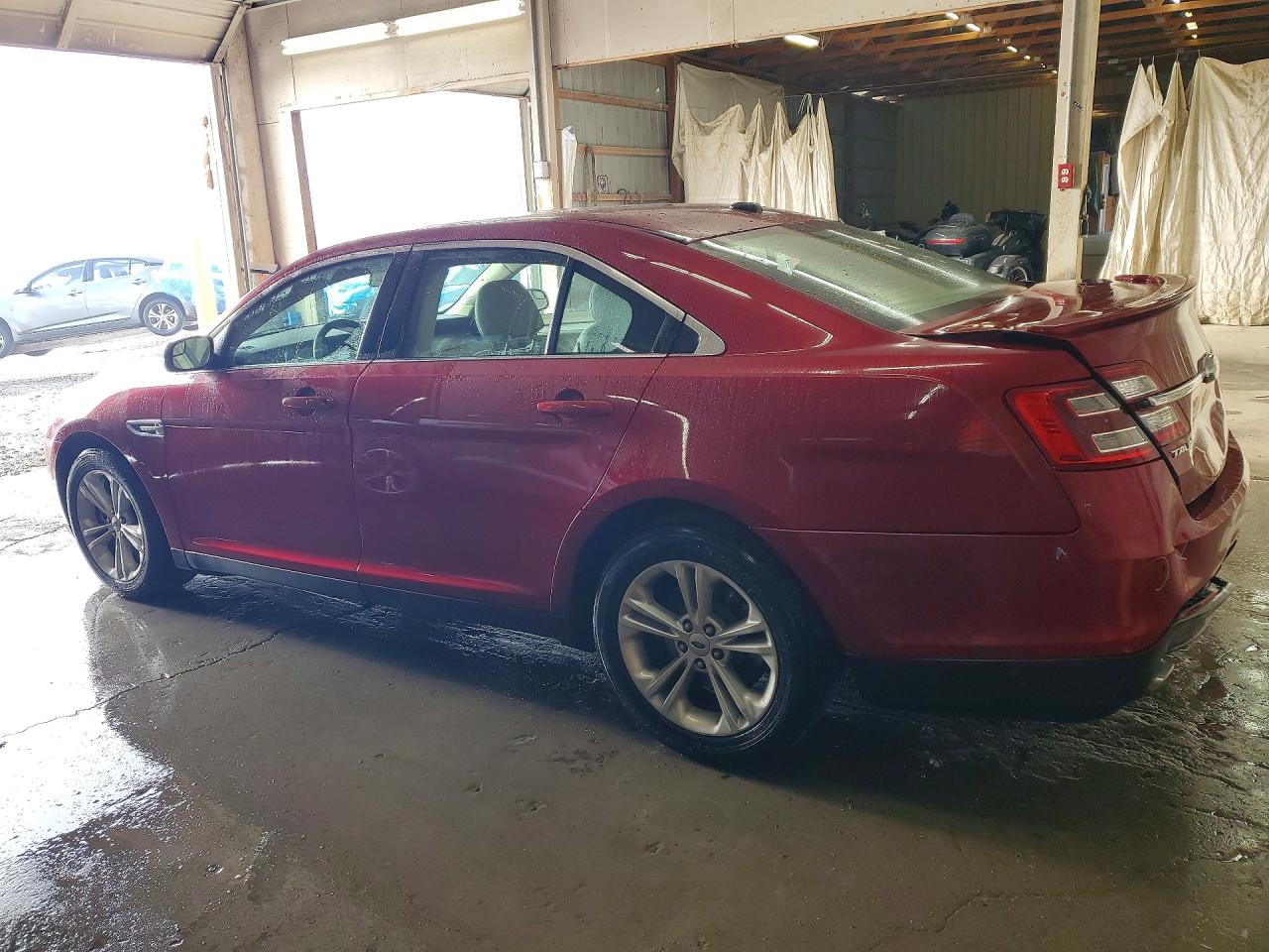 2018 FORD TAURUS SEL photo 3