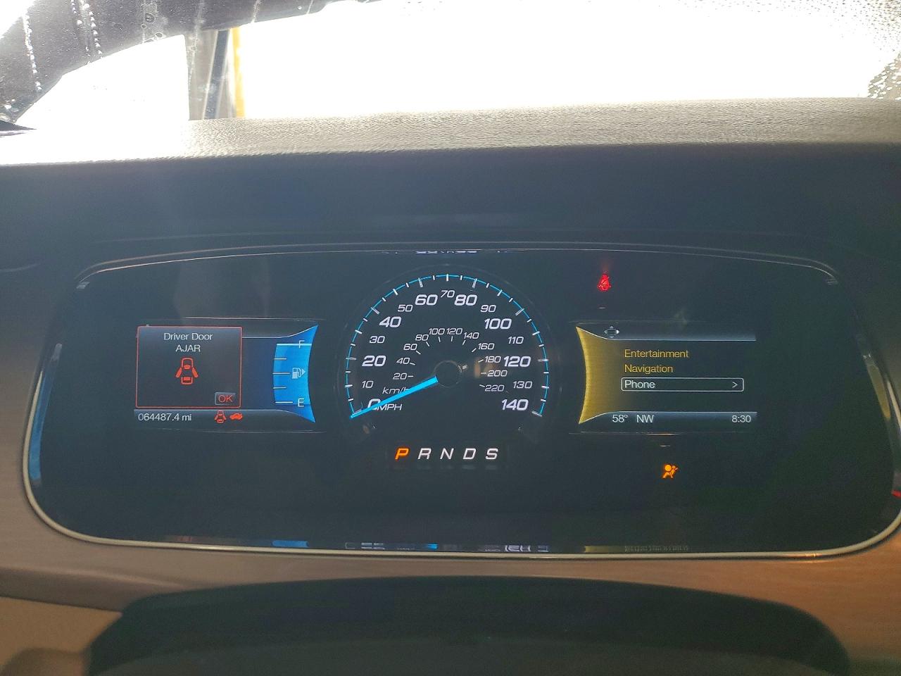 2018 FORD TAURUS SEL photo 17