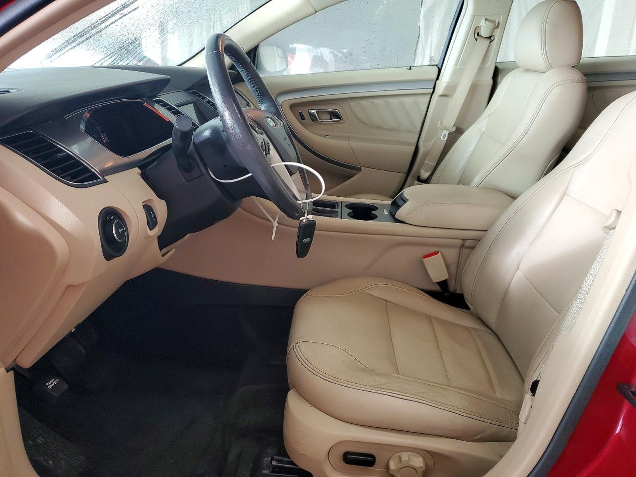 2018 FORD TAURUS SEL photo 13