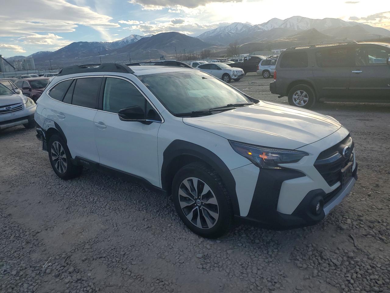 2023 SUBARU OUTBACK LIMITED photo 10