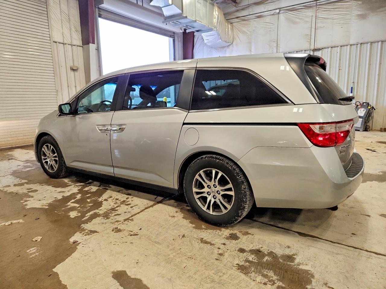 2012 HONDA ODYSSEY EXL photo 5