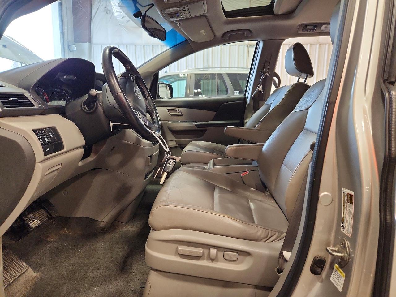 2012 HONDA ODYSSEY EXL photo 25