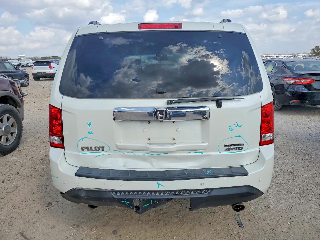 2015 HONDA PILOT TOURING photo 11