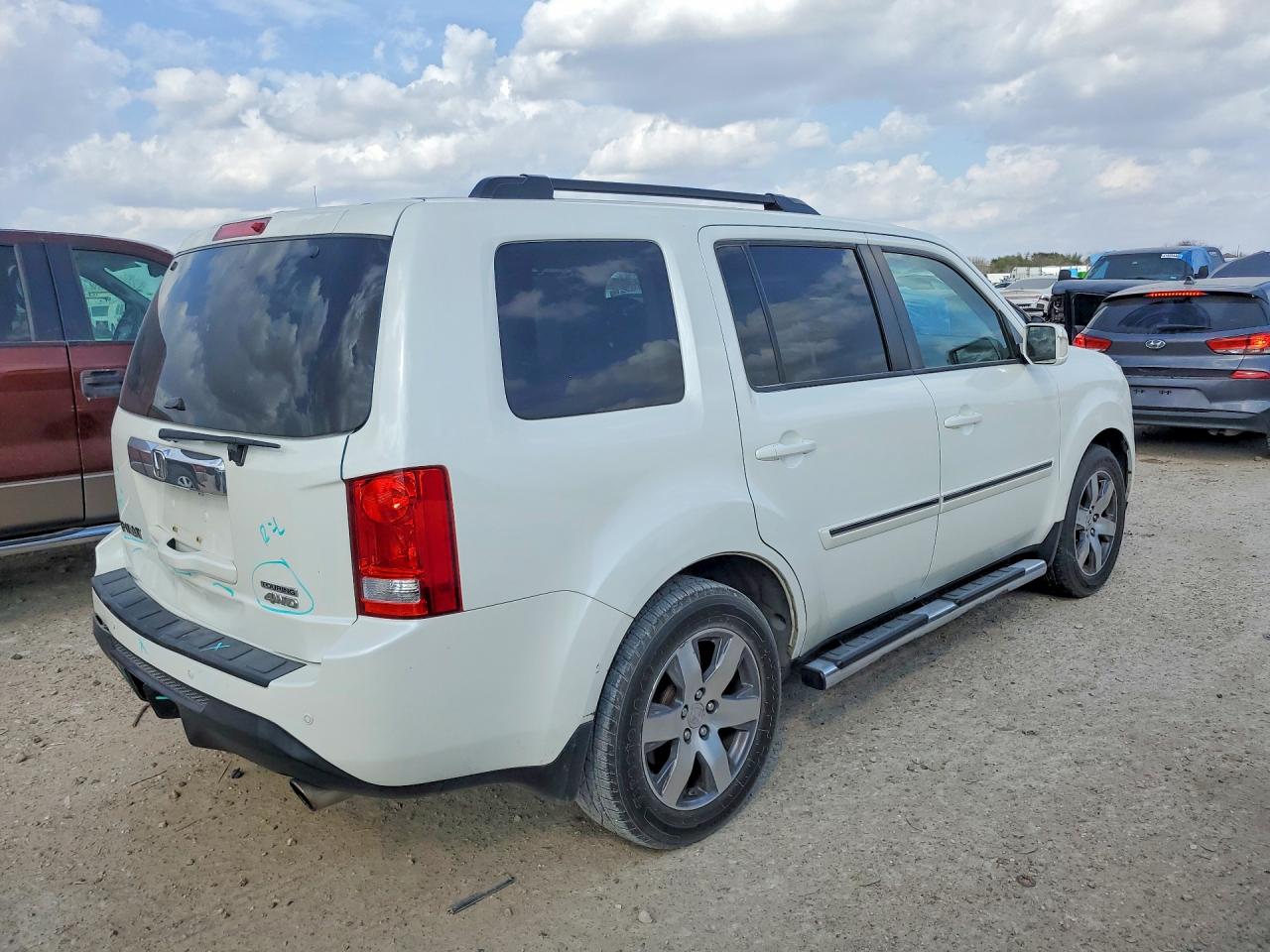 2015 HONDA PILOT TOURING photo 5