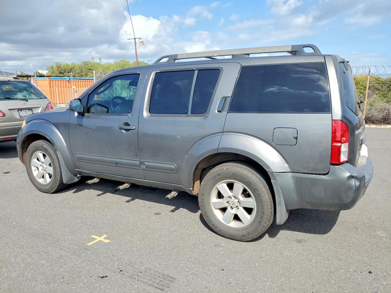 2008 NISSAN PATHFINDER S photo 2