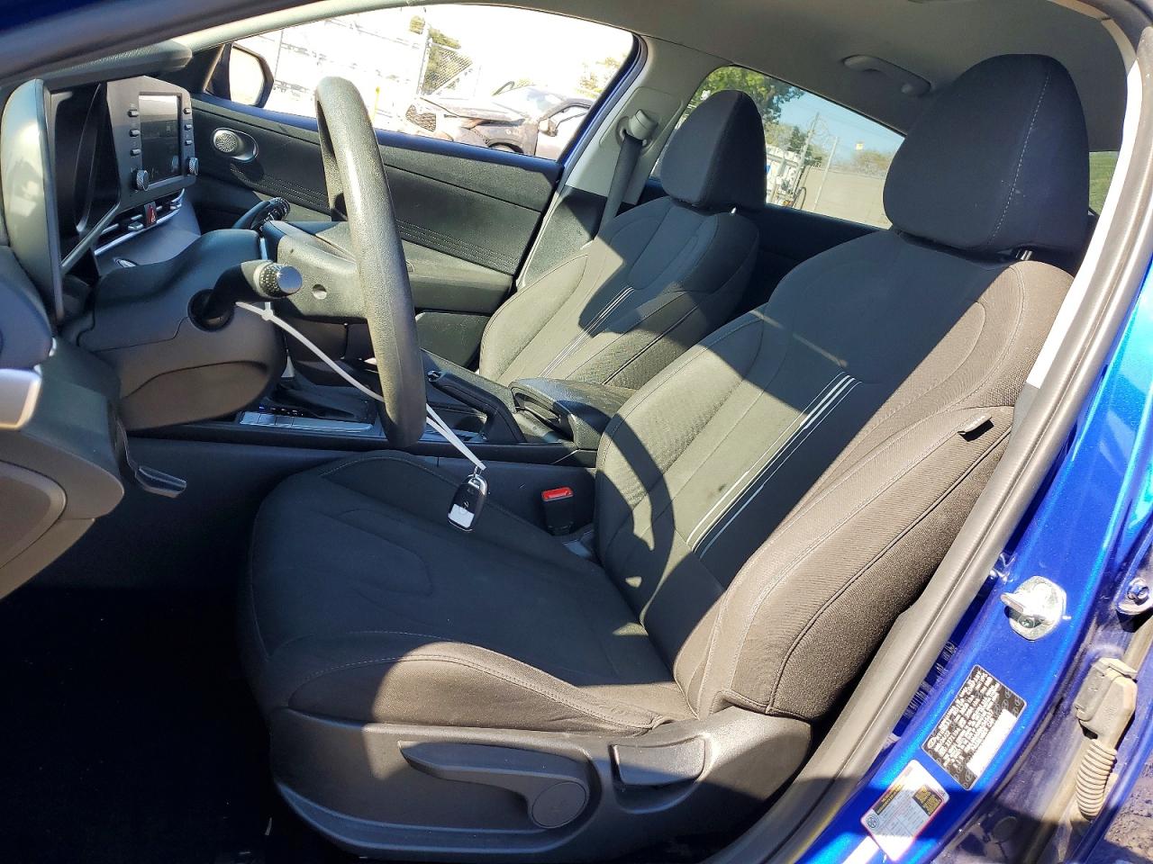 2022 HYUNDAI ELANTRA SEL photo 7