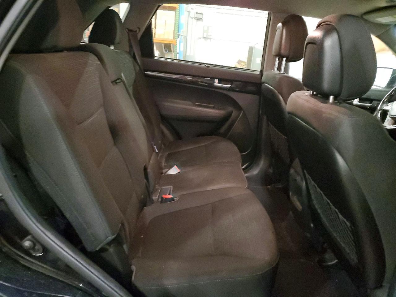 2014 KIA SORENTO LX photo 21
