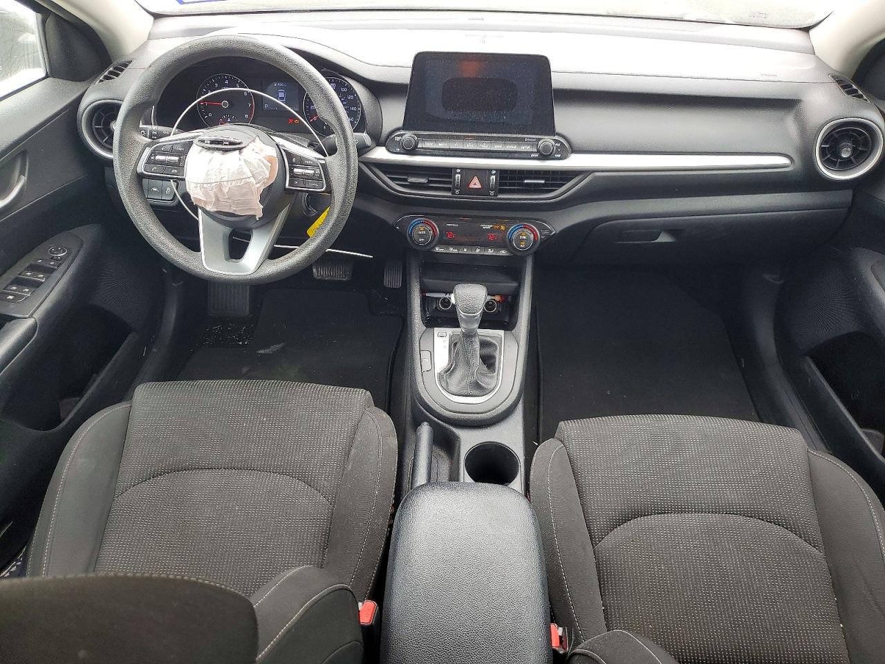 2019 KIA FORTE photo 22