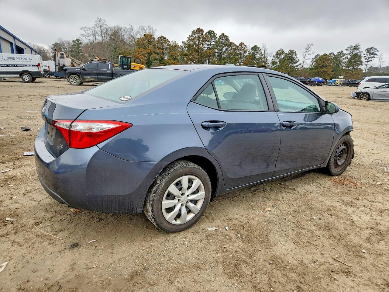 2015 TOYOTA COROLLA LE photo 5