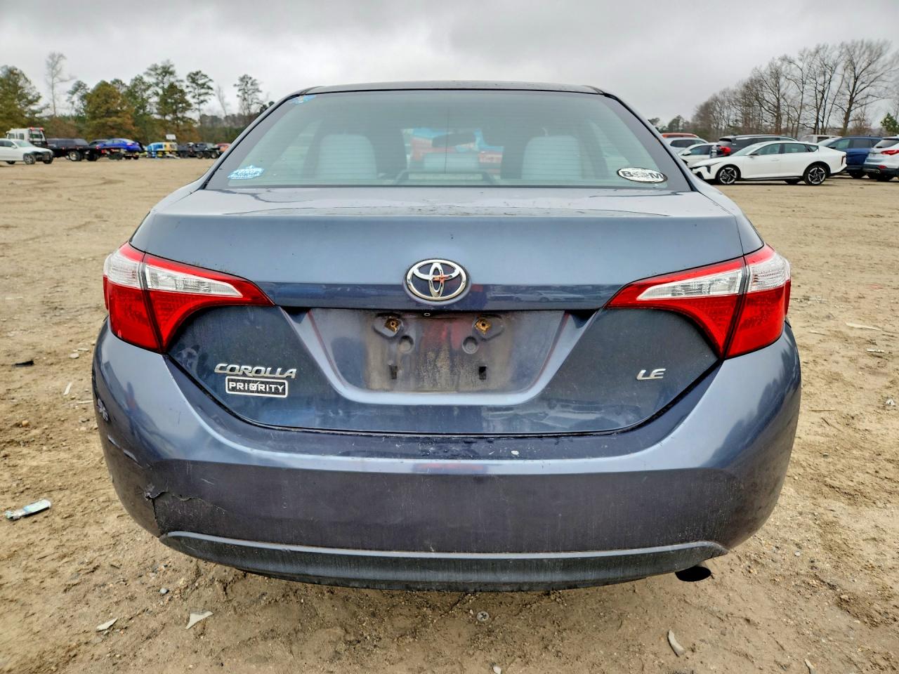 2015 TOYOTA COROLLA LE photo 11
