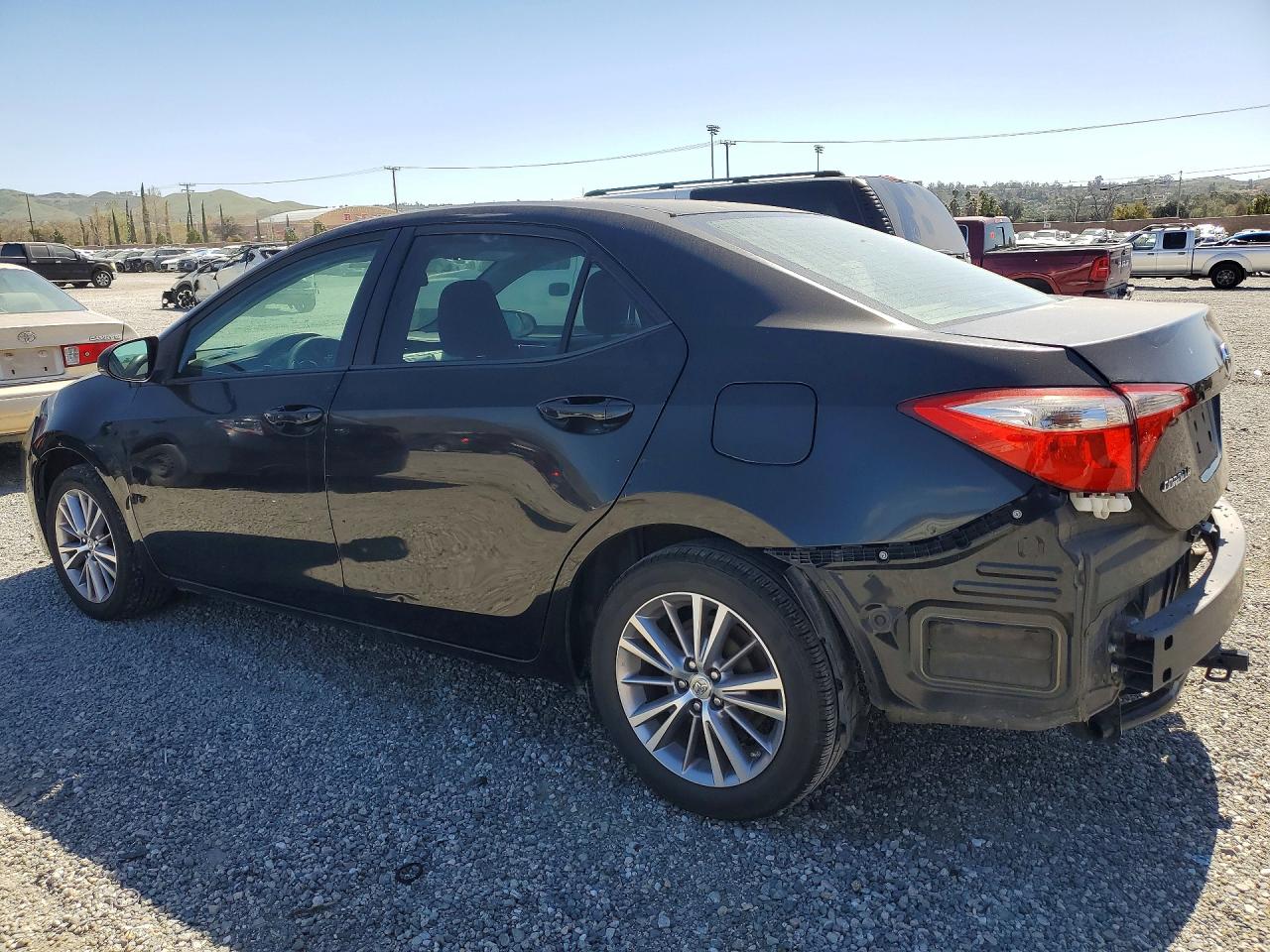 2015 TOYOTA COROLLA LE PLUS photo 4