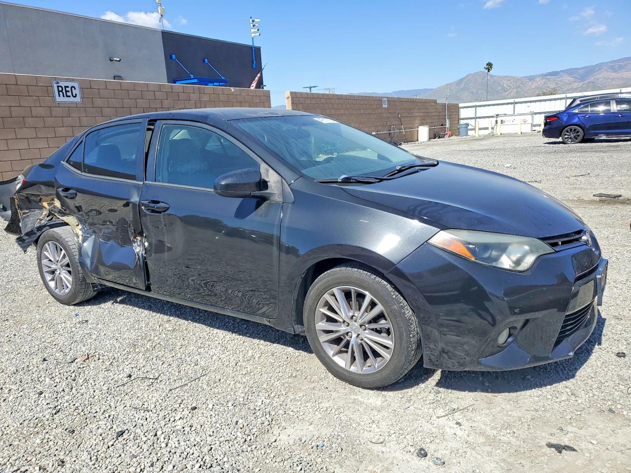 2015 TOYOTA COROLLA LE PLUS photo 10