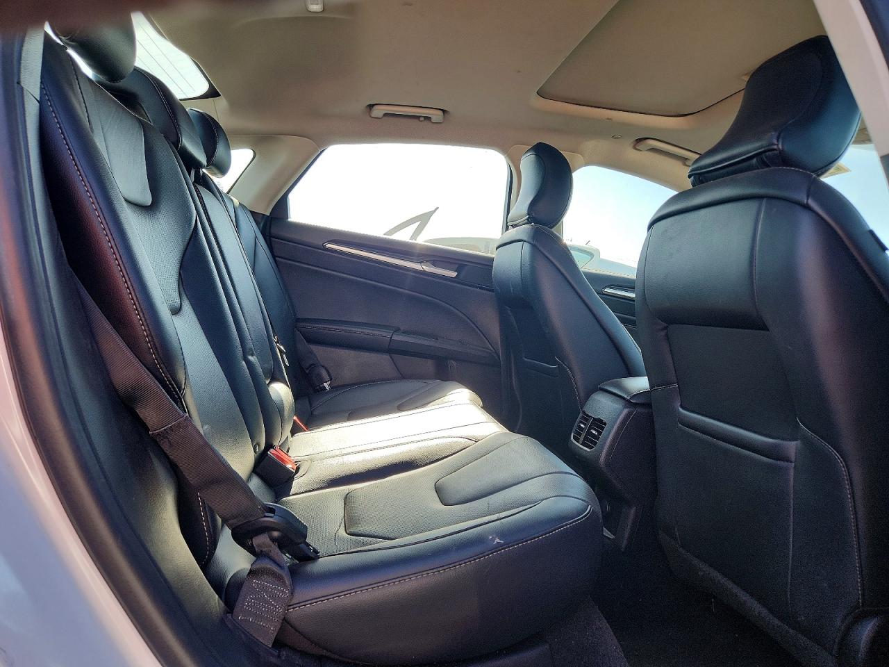 2019 FORD FUSION TITANIUM photo 10