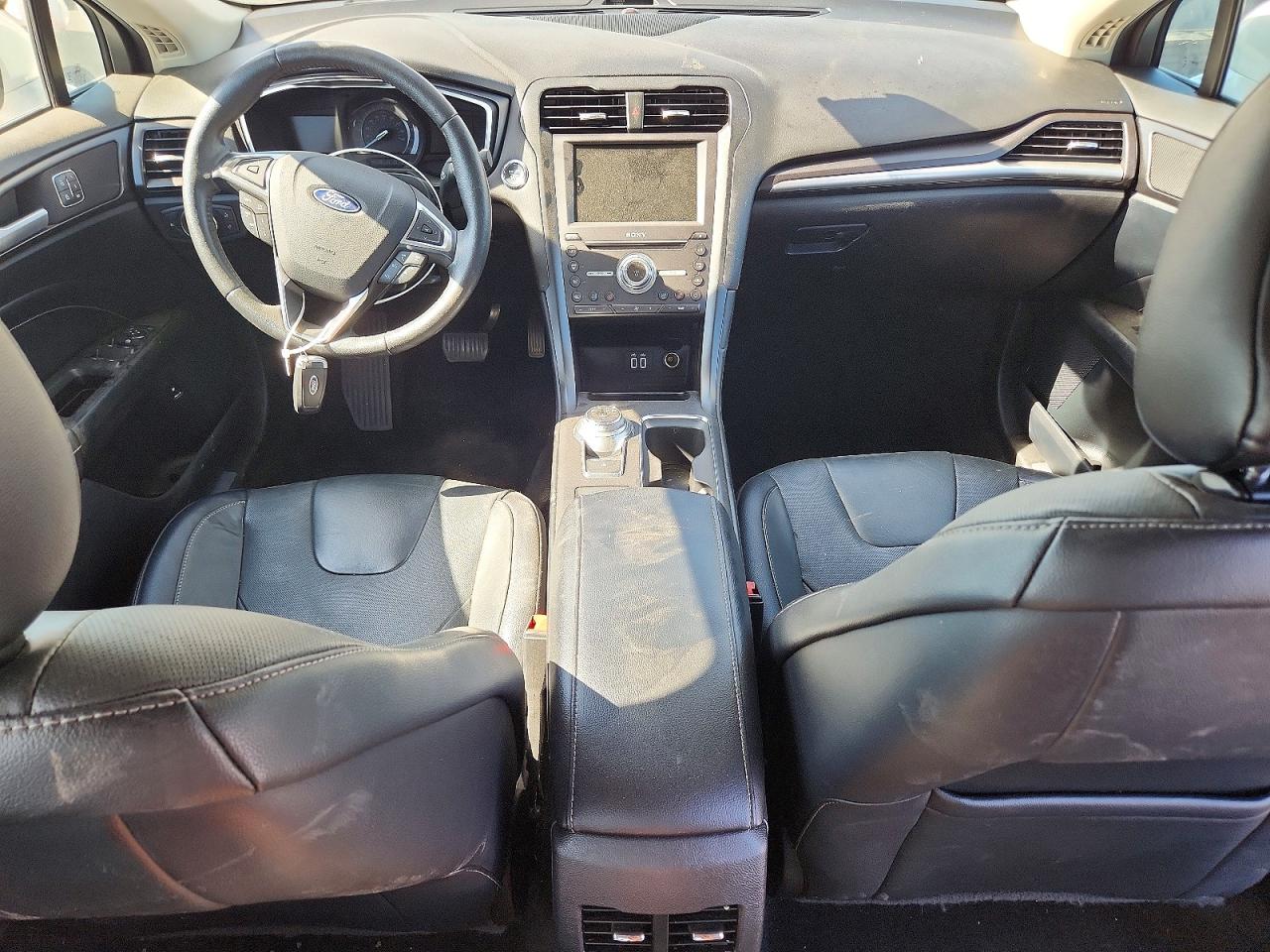 2019 FORD FUSION TITANIUM photo 8