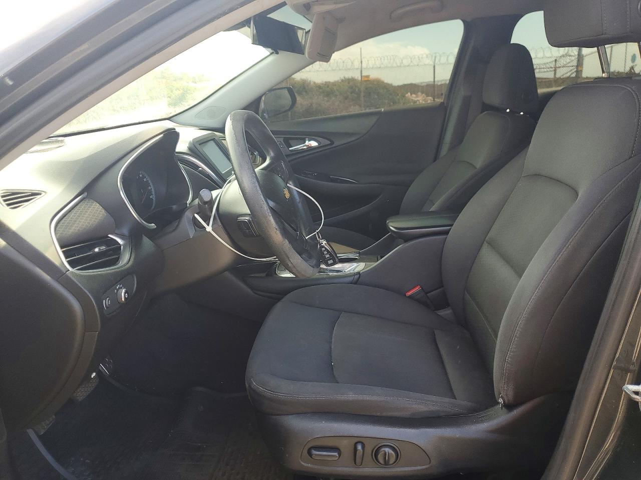 2016 CHEVROLET MALIBU LT photo 13