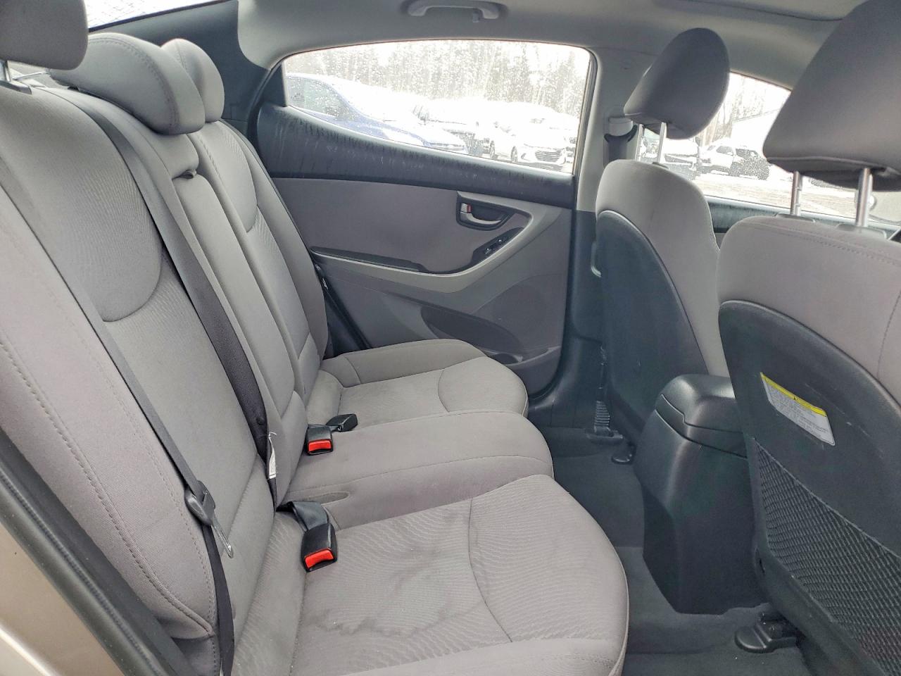 2014 HYUNDAI ELANTRA SE photo 28