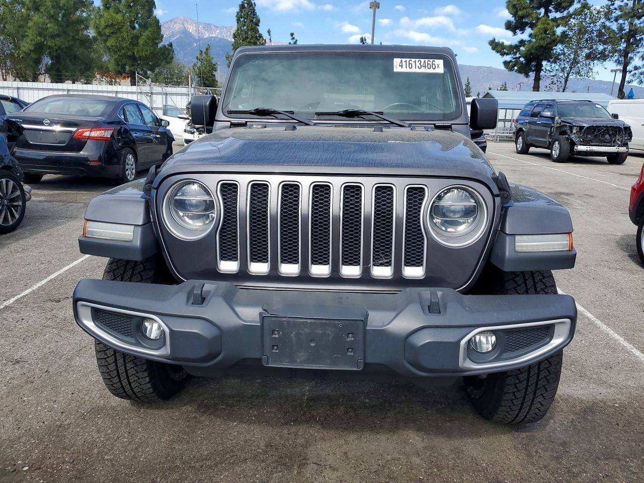 2018 JEEP WRANGLER UNLIMITED SAHARA photo 9