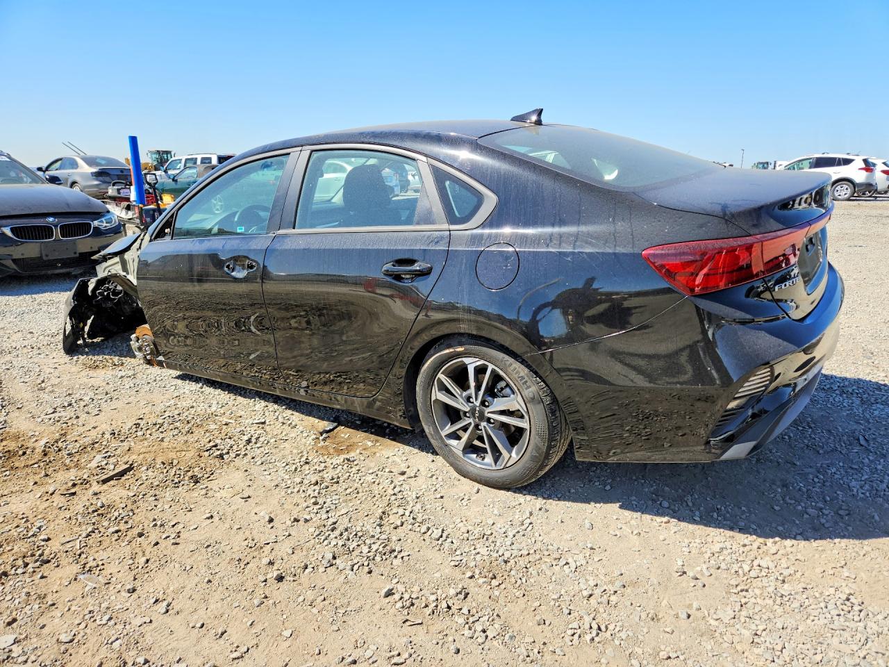 2024 KIA FORTE LXS photo 2