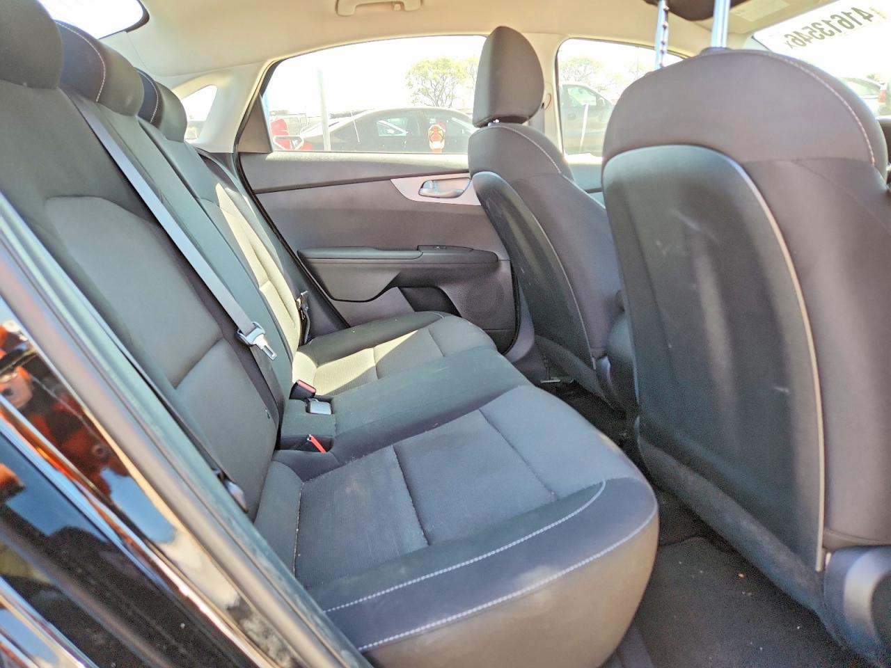 2024 KIA FORTE LXS photo 10
