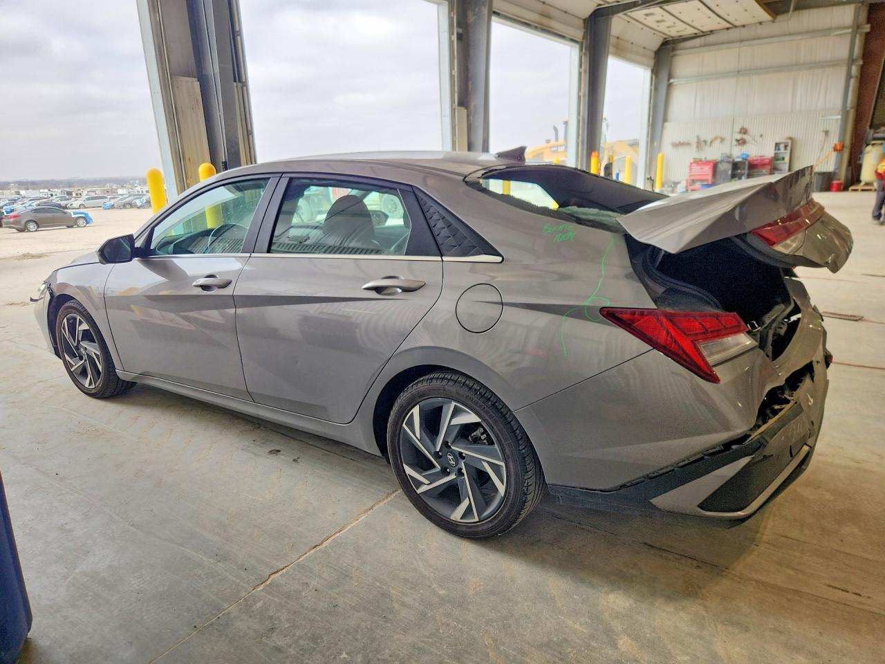 2024 HYUNDAI ELANTRA LIMITED photo 4