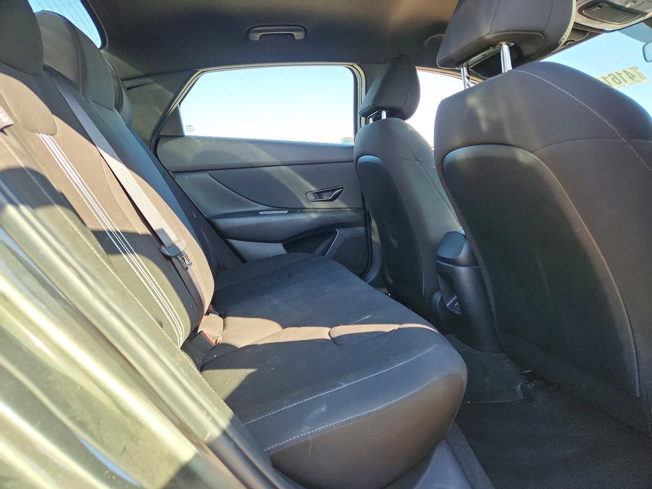 2025 HYUNDAI ELANTRA SEL SPORT photo 10