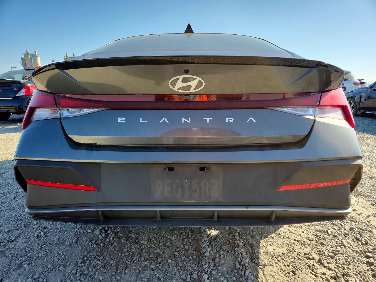 2025 HYUNDAI ELANTRA SEL SPORT photo 6