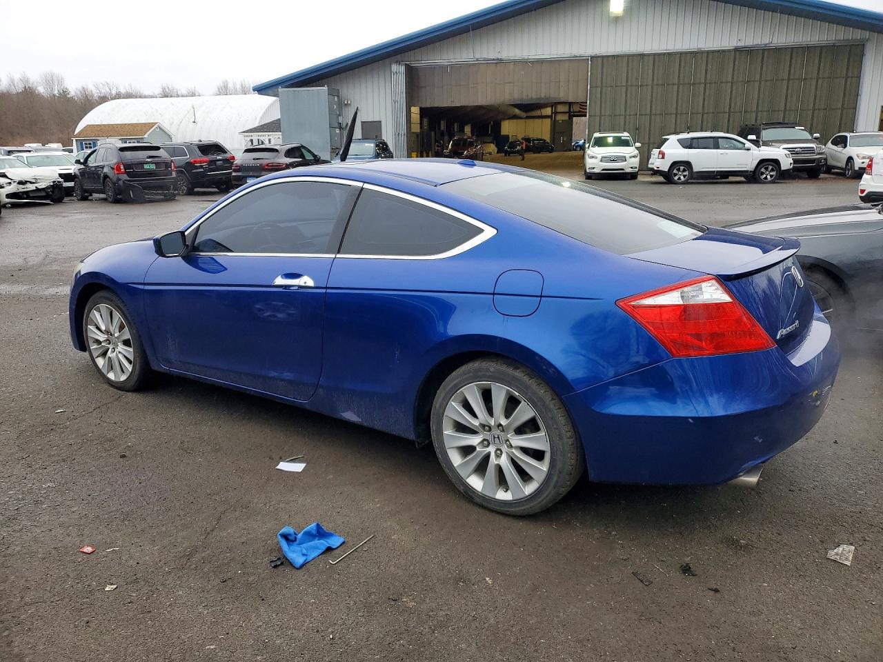2010 HONDA ACCORD EXL photo 2