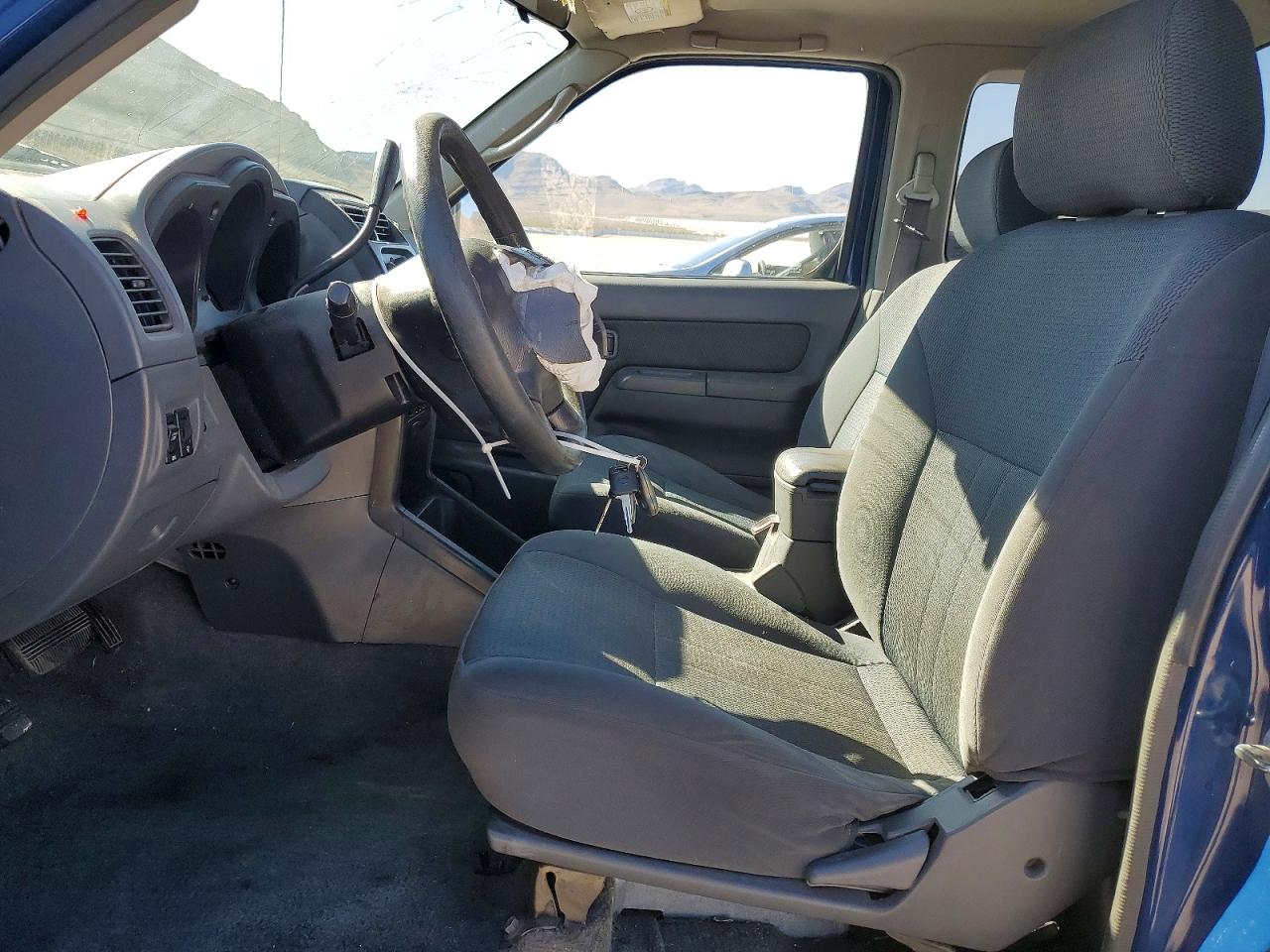 2002 NISSAN FRONTIER STANDARD photo 13