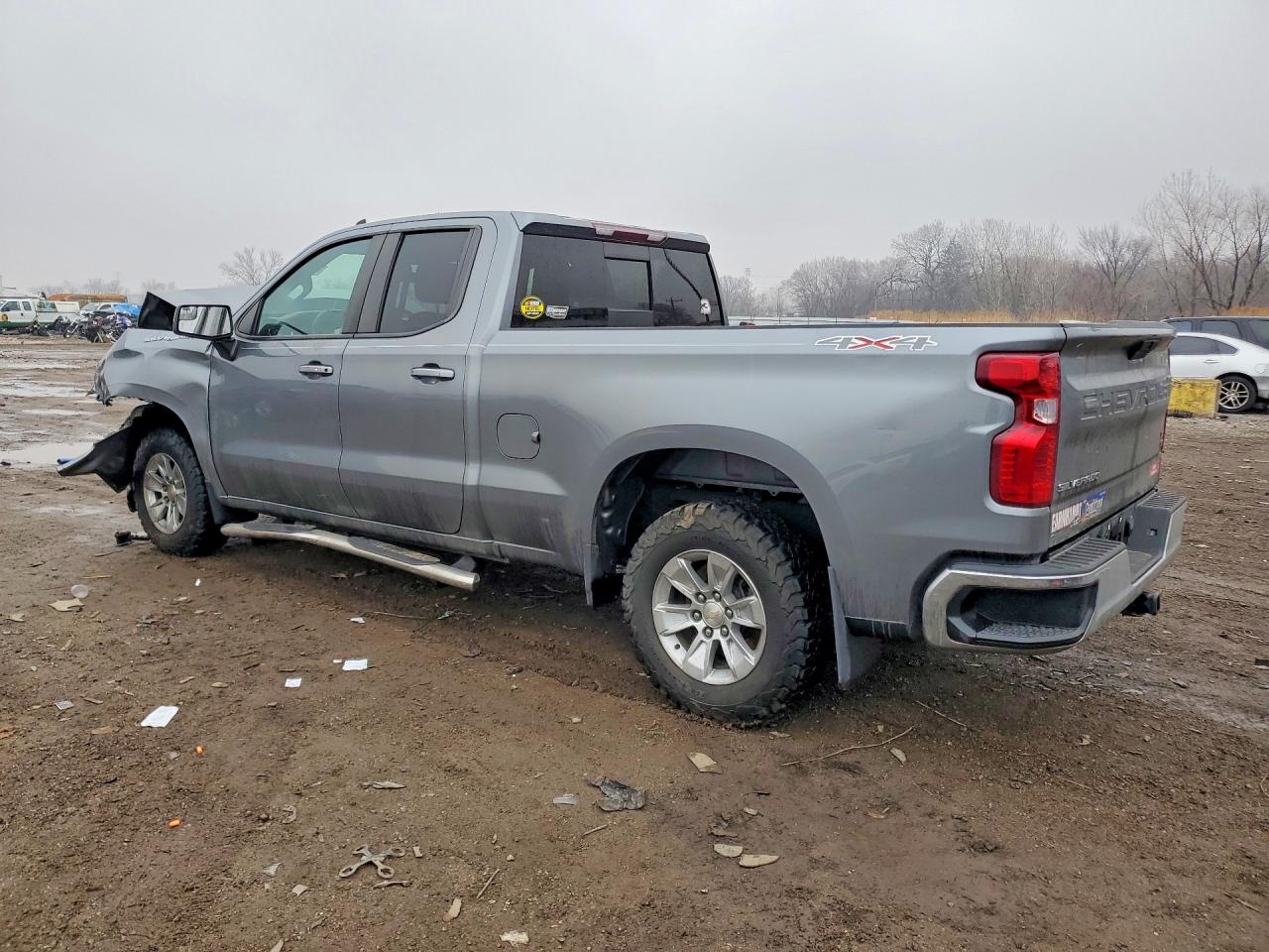 2020 CHEVROLET SILVERADO K1500 LT photo 3