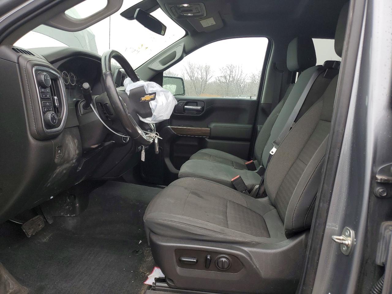 2020 CHEVROLET SILVERADO K1500 LT photo 13