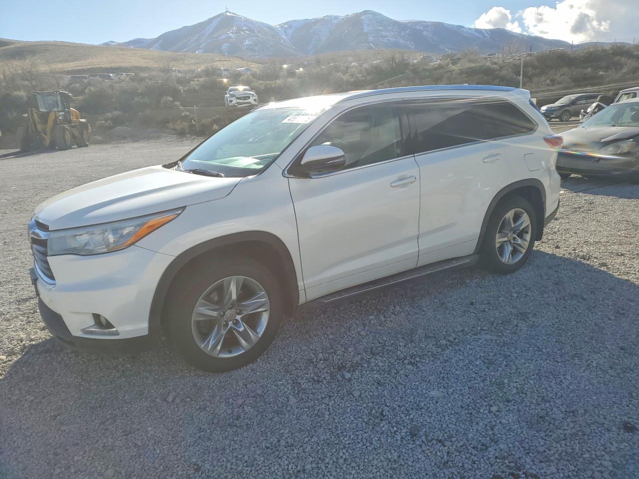 2014 TOYOTA HIGHLANDER