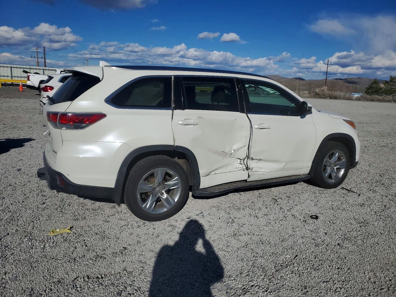 2014 TOYOTA HIGHLANDER LIMITED photo 3