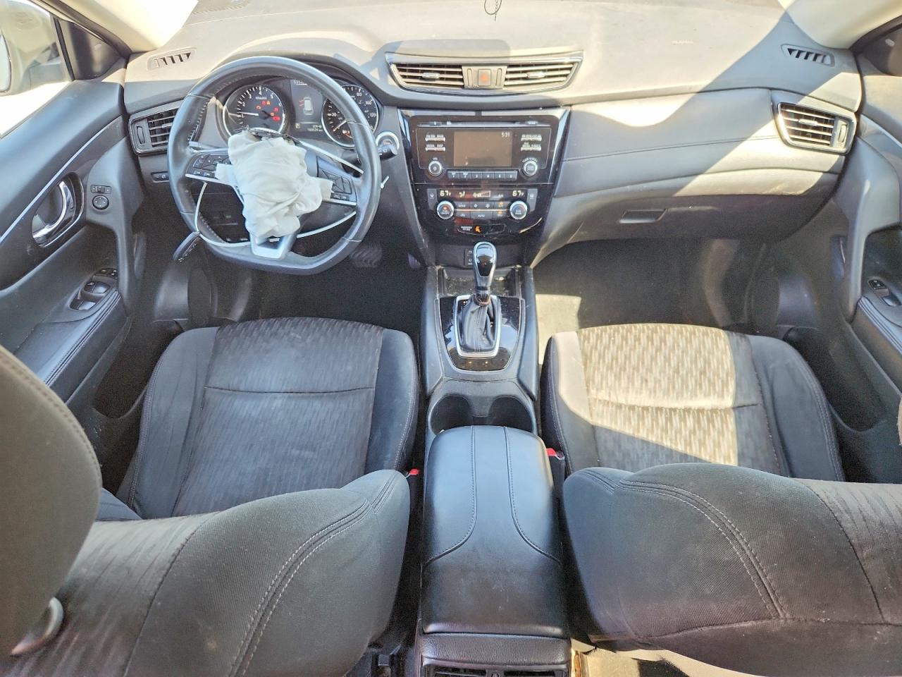 2017 NISSAN ROGUE SV photo 15