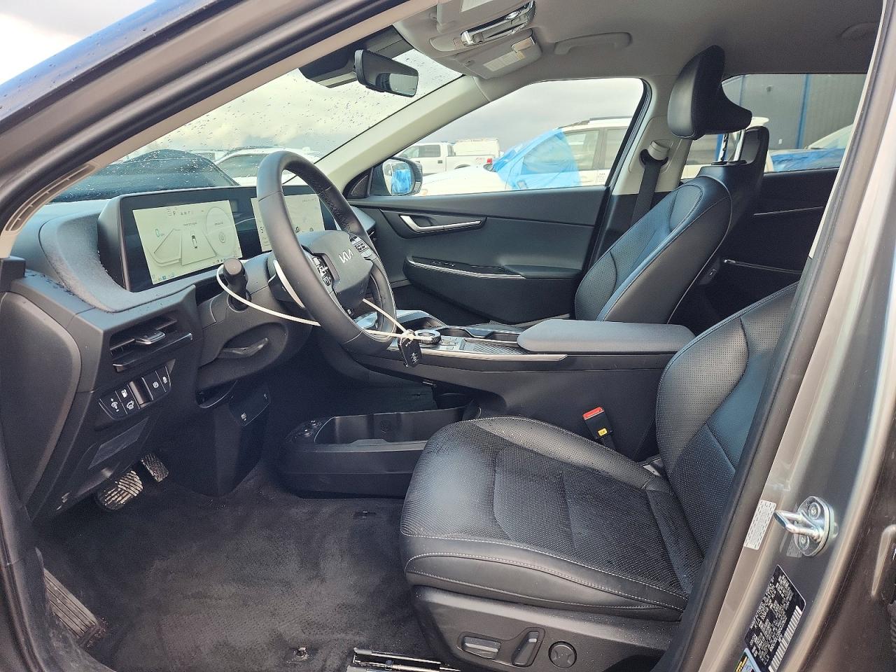 2024 KIA EV6 WIND photo 13
