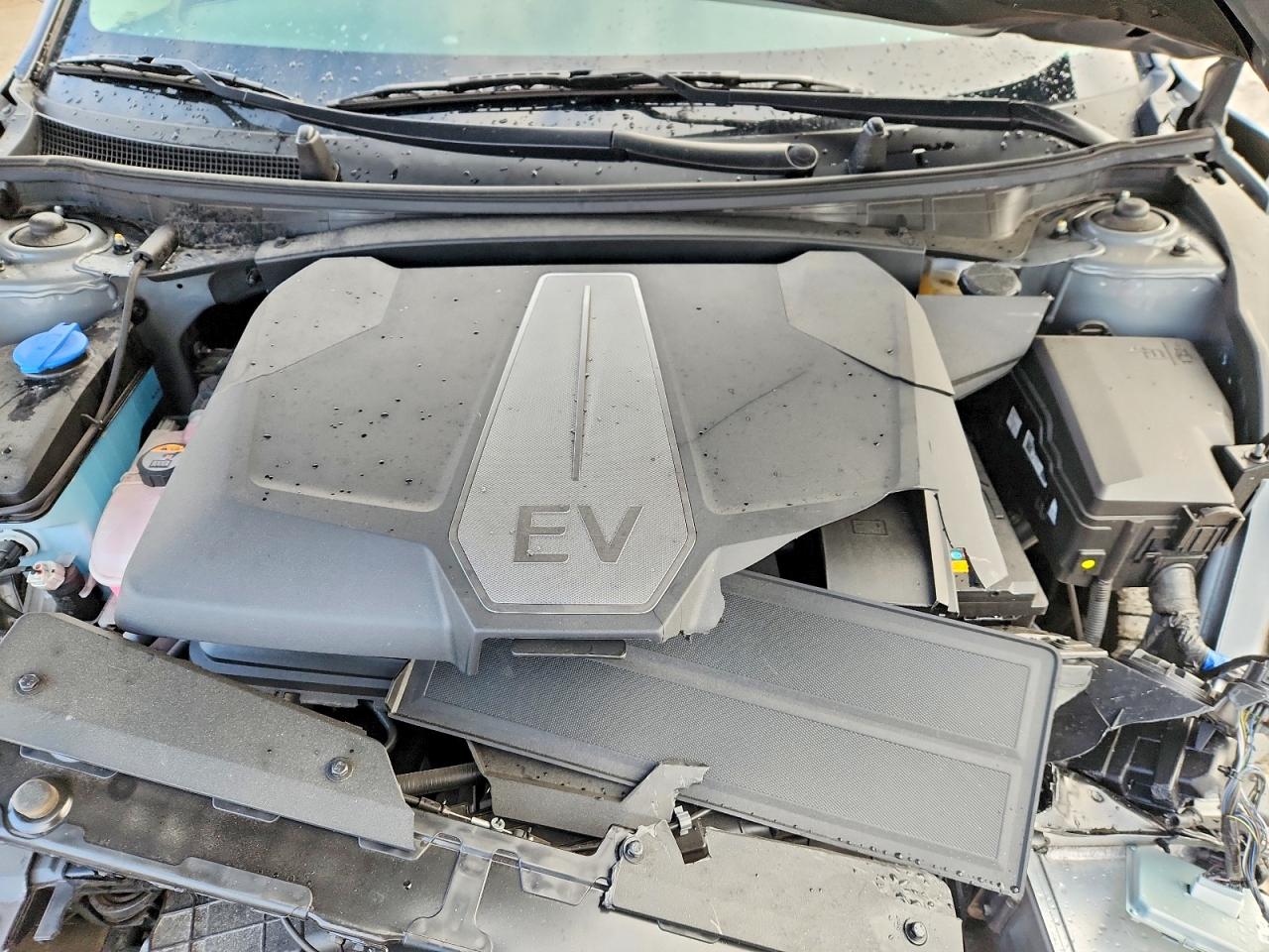 2024 KIA EV6 WIND photo 21