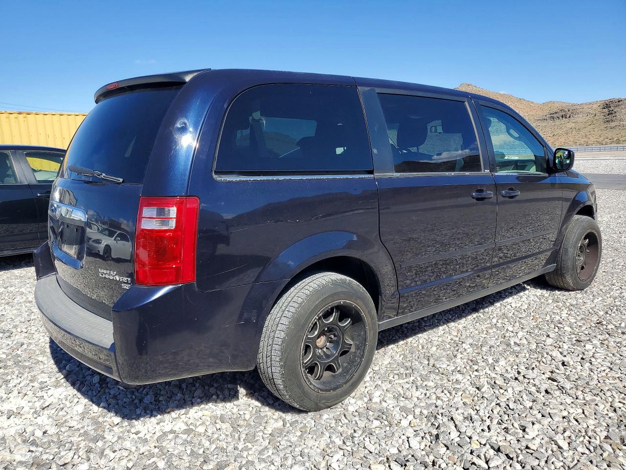 2010 DODGE GRAND CARAVAN SE photo 5