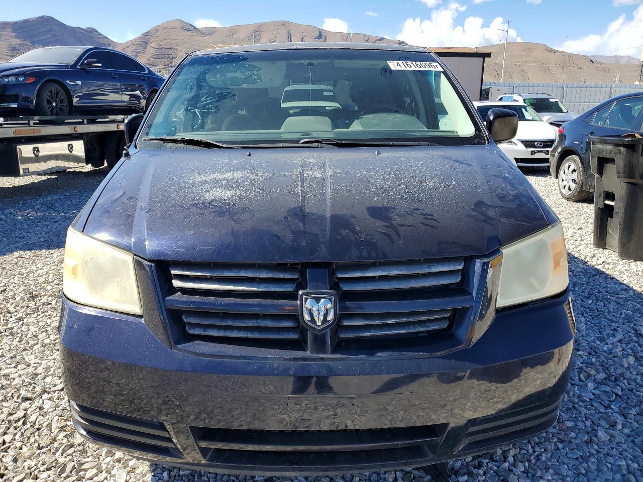 2010 DODGE GRAND CARAVAN SE photo 9