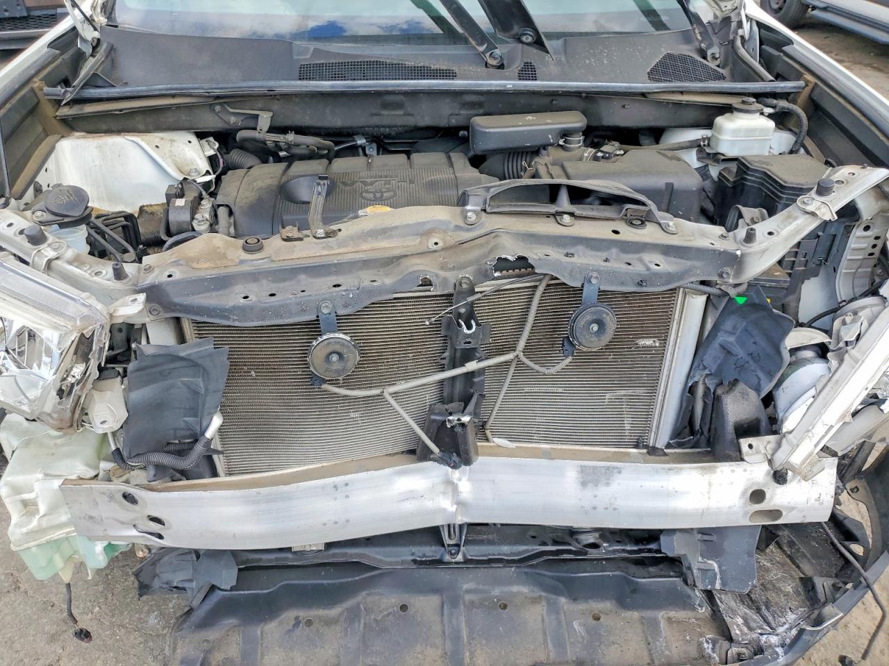 2012 TOYOTA HIGHLANDER BASE photo 11