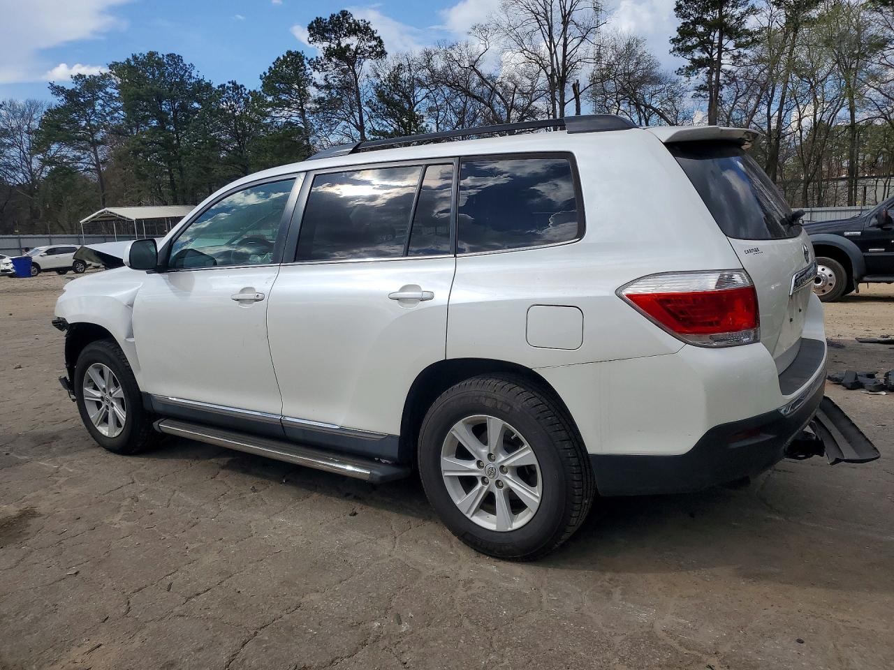 2012 TOYOTA HIGHLANDER BASE photo 2