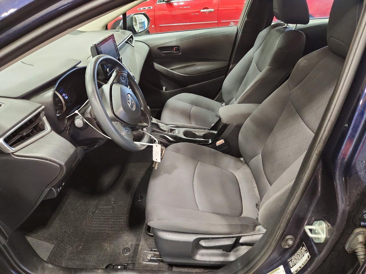 2022 TOYOTA COROLLA LE photo 13