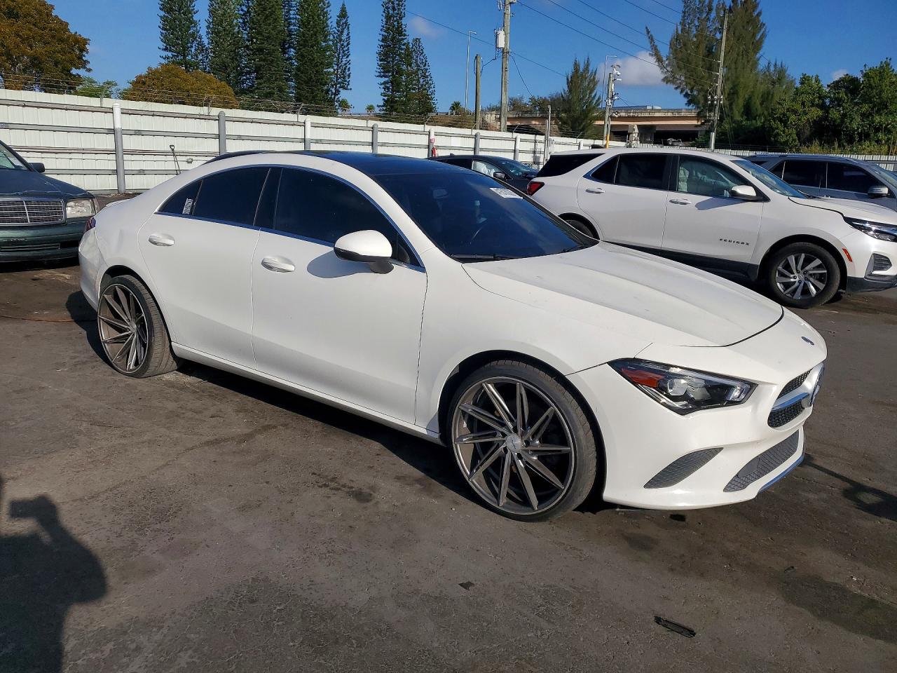 2020 MERCEDES-BENZ CLA 250 photo 4