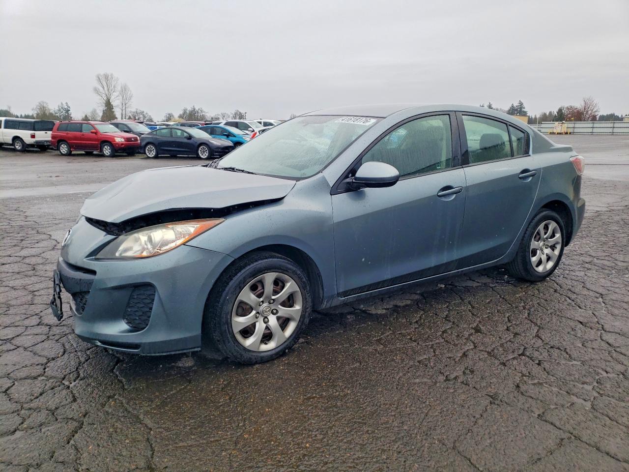 2013 MAZDA 3
