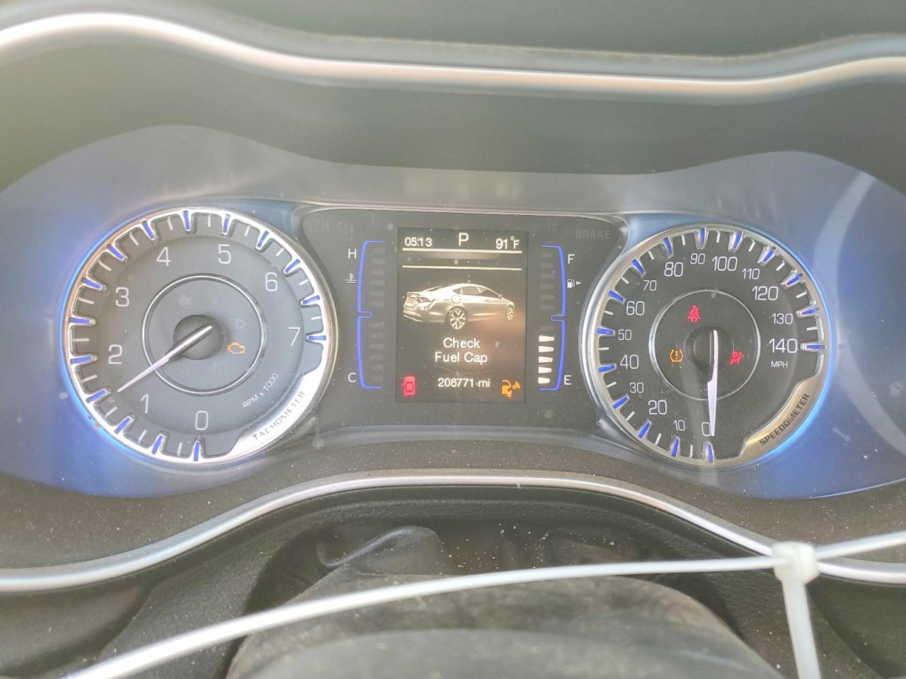 2015 CHRYSLER 200 LIMITED photo 9