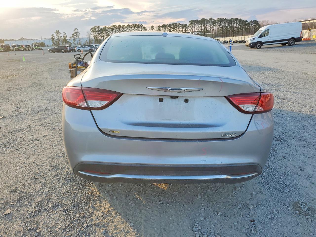 2015 CHRYSLER 200 LIMITED photo 6
