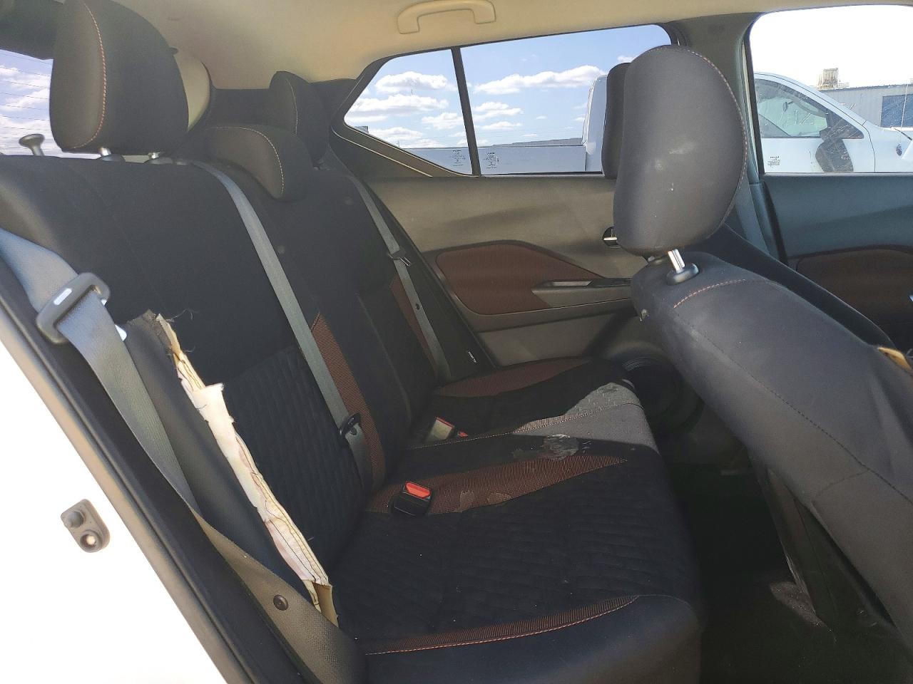 2023 NISSAN KICKS SR photo 10