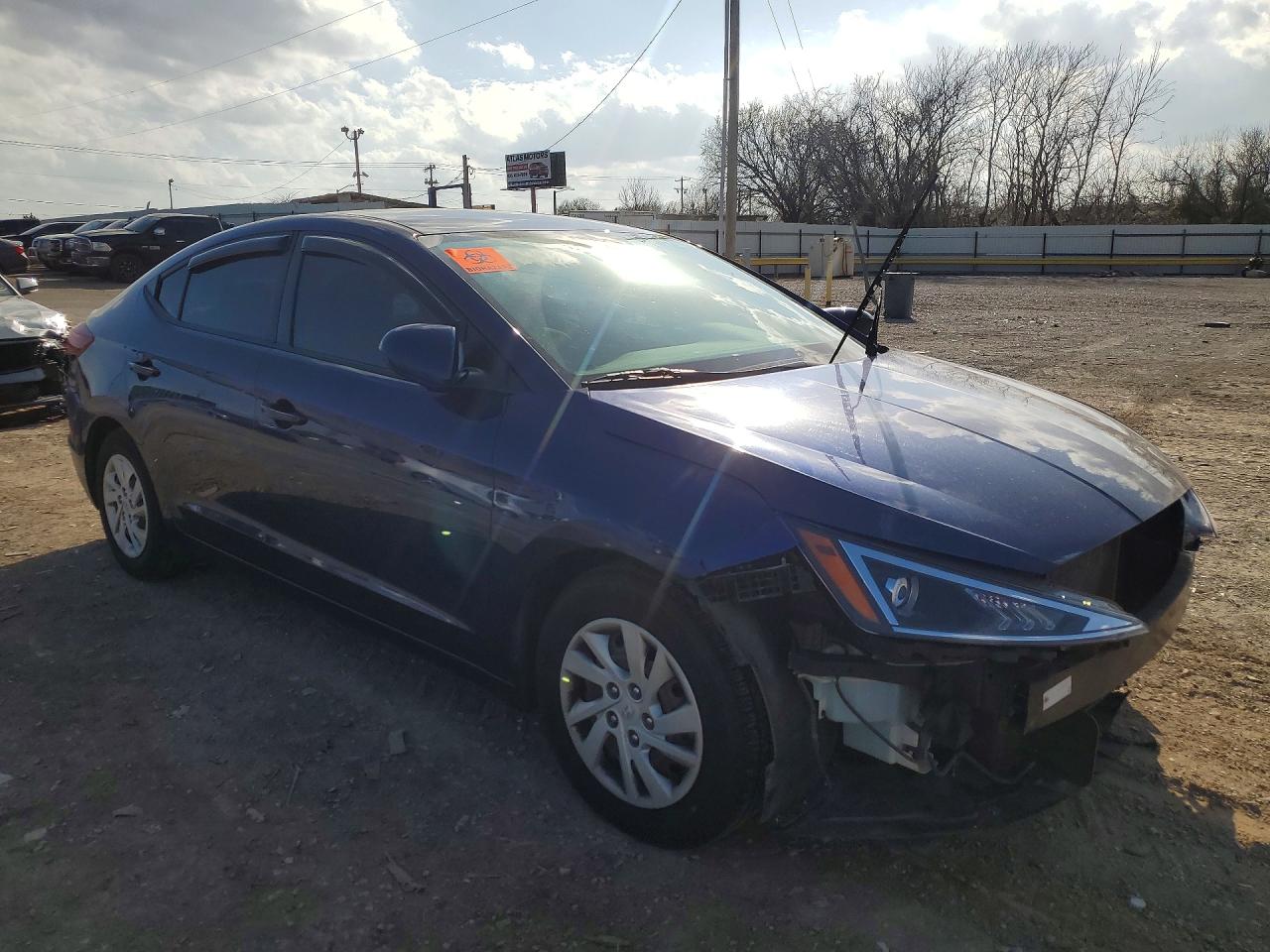 2020 HYUNDAI ELANTRA SE photo 7