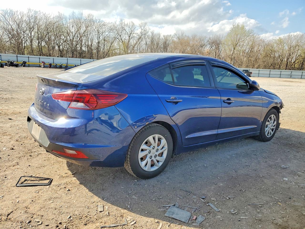 2020 HYUNDAI ELANTRA SE photo 5