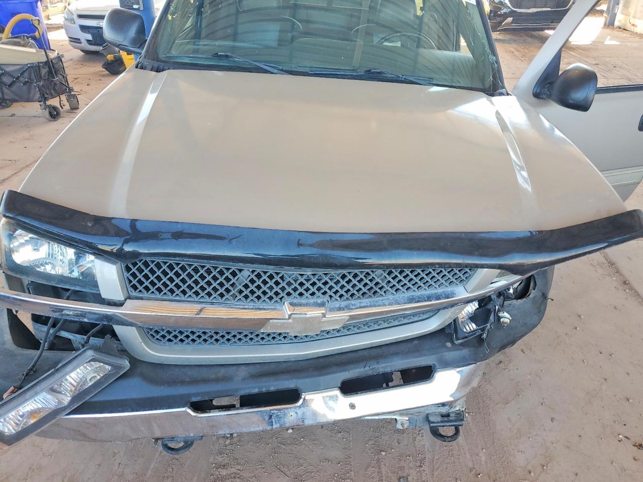 2004 CHEVROLET SILVERADO C1500 photo 11
